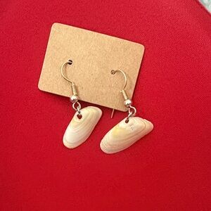 Natural Shell Dangle Earrings